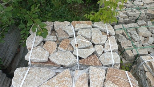 Гранитный плитняк галтованный для парковки купить в Клине