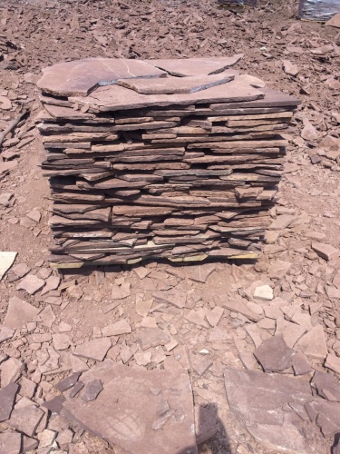 Плитняк лемезит бордовый для цоколя 1,5-2 см купить в Клине