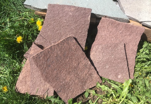 Плитняк лемезит бордовый для цоколя 1,5-2 см купить в Клине