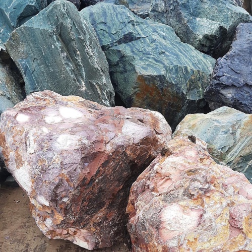 Ландшафтные глыбы красно-фиолетовые 200-1000 килограмм купить в Клине