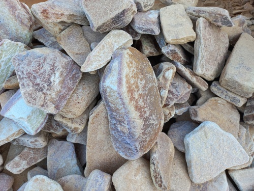 Златолит жёлтый, жёлто-зелёный глыбки и валуны для ланшафтного дизайна купить в Клине