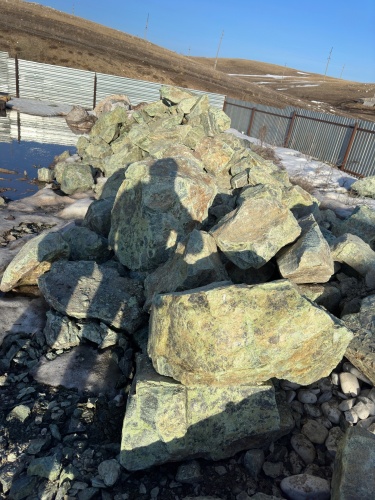 Камни для ландшафтного дизайна зелёные 10-60 килограмм купить в Клине