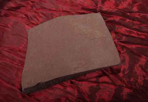 Плитняк лемезит бордовый для цоколя 1,5-2 см купить в Клине