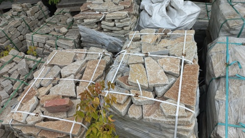 Гранитный плитняк галтованный для парковки купить в Клине