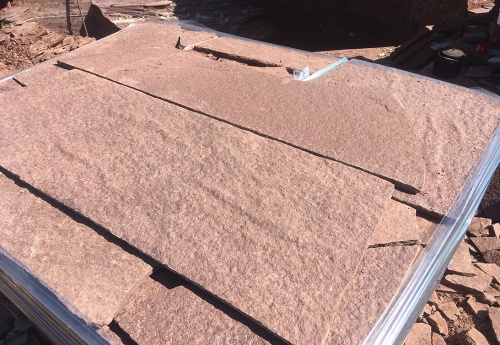 Плитняк лемезит бордовый для облицовки цоколя 20-25 мм  купить в Клине