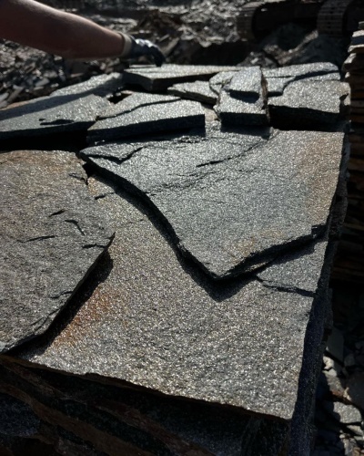 Плитняк златолит серебристый для фасада купить в Клине